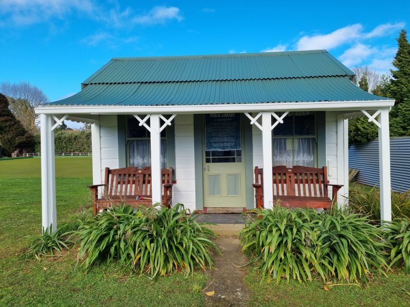 Kimbolton Library