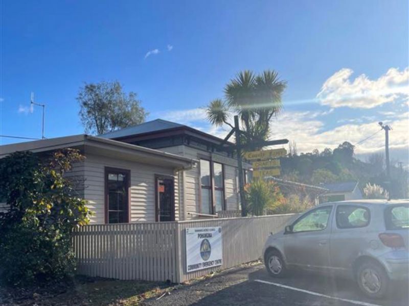 Pohangina Library